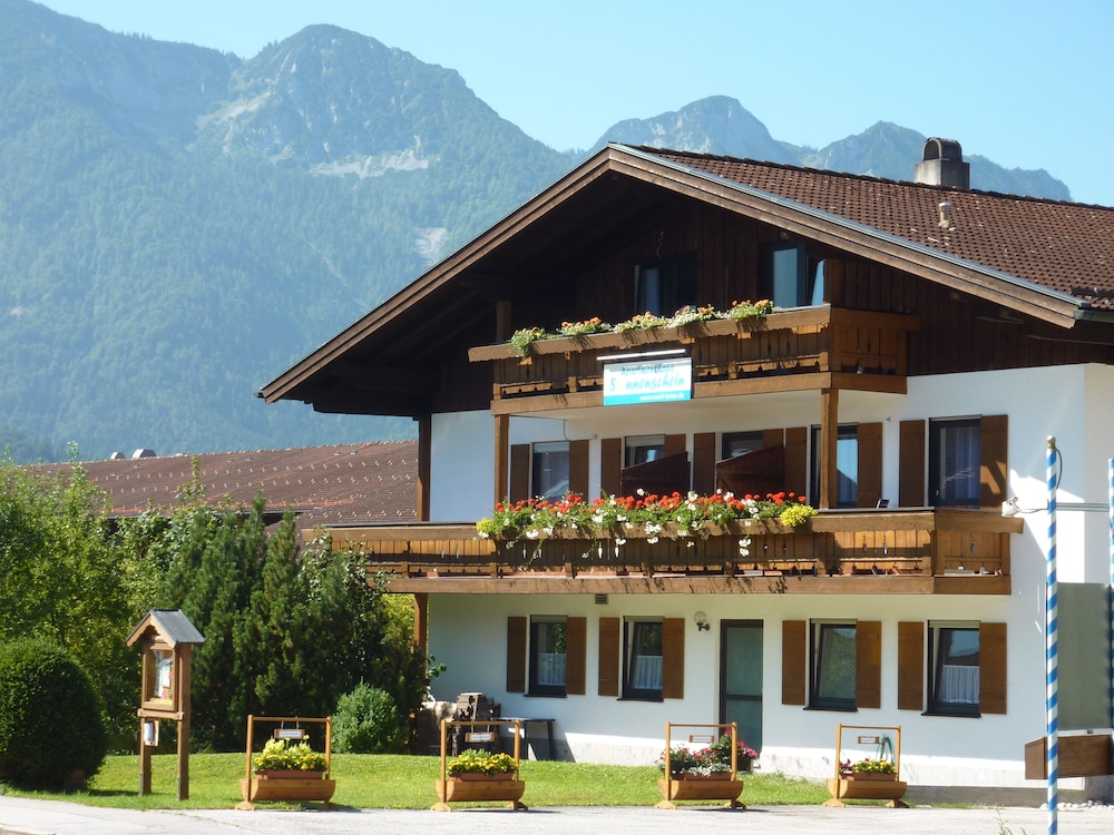 Apartmenthaus Sonnenschein Chiemgau Karte — 4-Star Luxury Hotel in Inzell, Germany