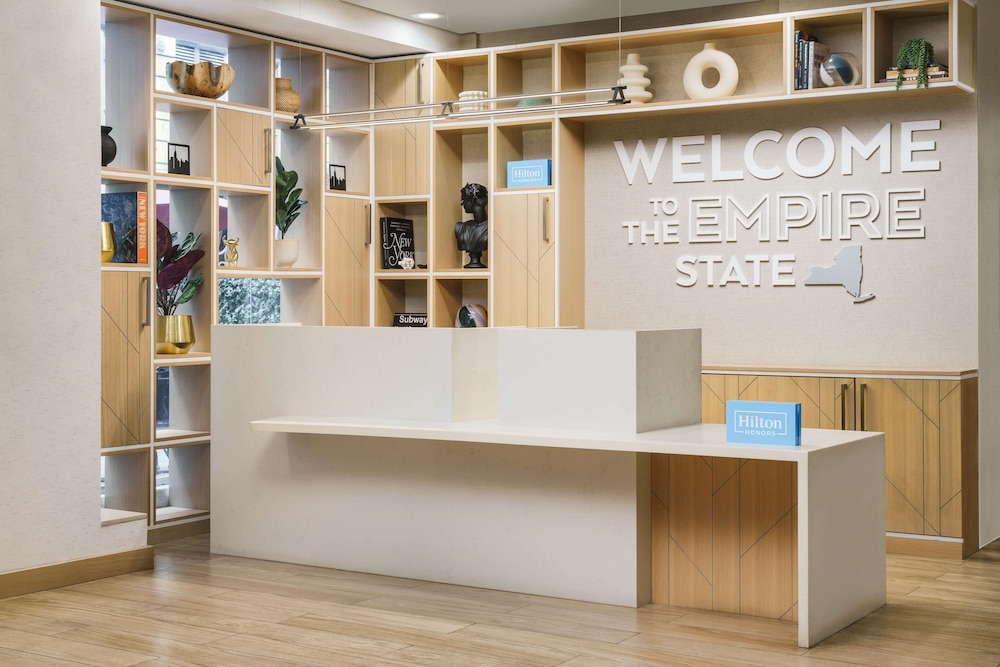 Hampton Inn Manhattan 35th St Empire State Bldg - photo 3