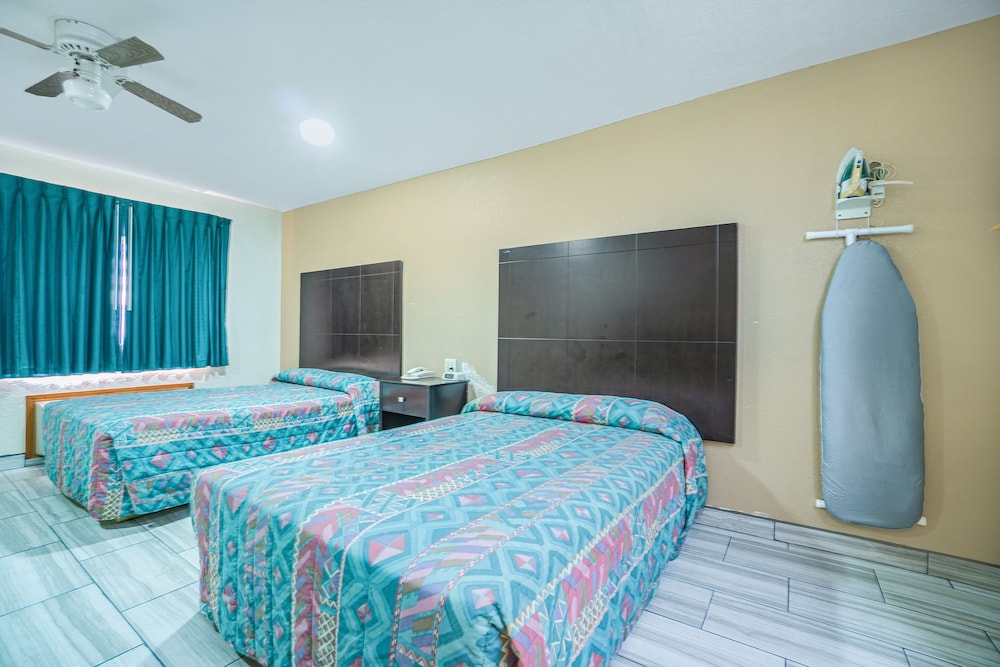 Texas Inn San Benito near Harlingen - photo 27