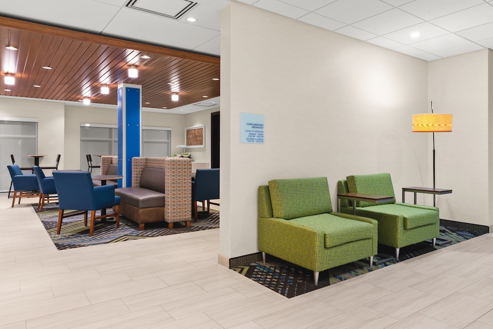 Holiday Inn Express & Suites Suisun City by IHG - photo 47