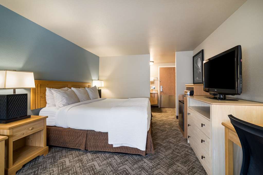 Best Western Golden Spike Inn & Suites - photo 19