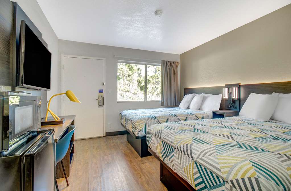 Motel 6 Venice FL - photo 5