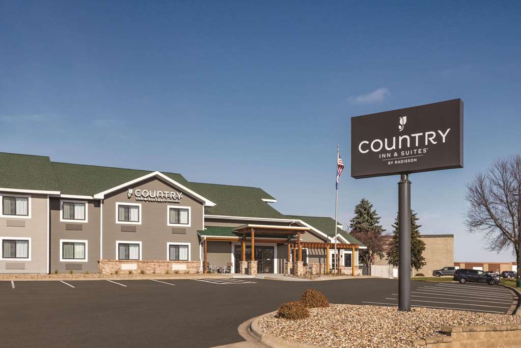 Country Inn & Suites by Radisson Northfield MN - photo 2