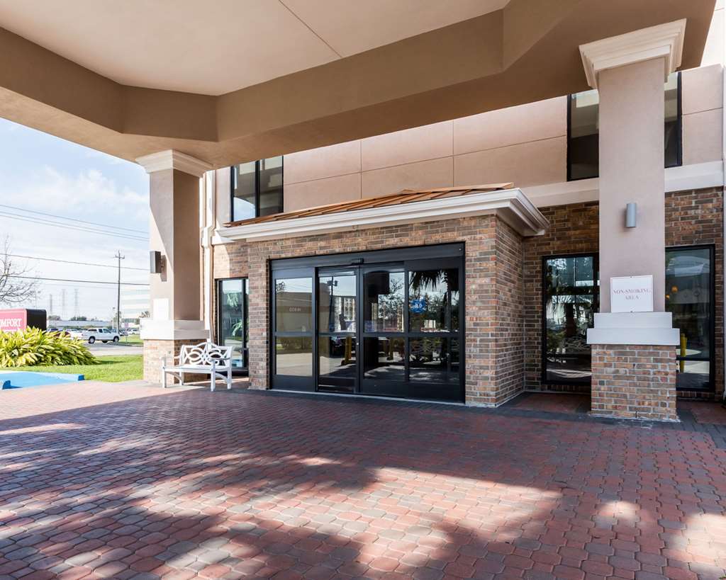 Comfort Suites near NASA Clear Lake - photo 3