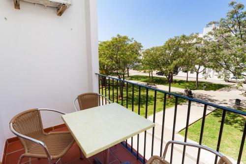 Apartamento Atlántico 102 — 4-Star Luxury Hotel in Conil De La Frontera, Spain