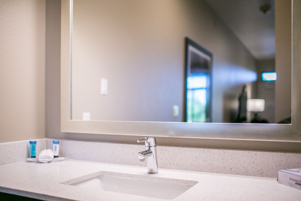 Hotel Siri Downtown Paso Robles - photo 36
