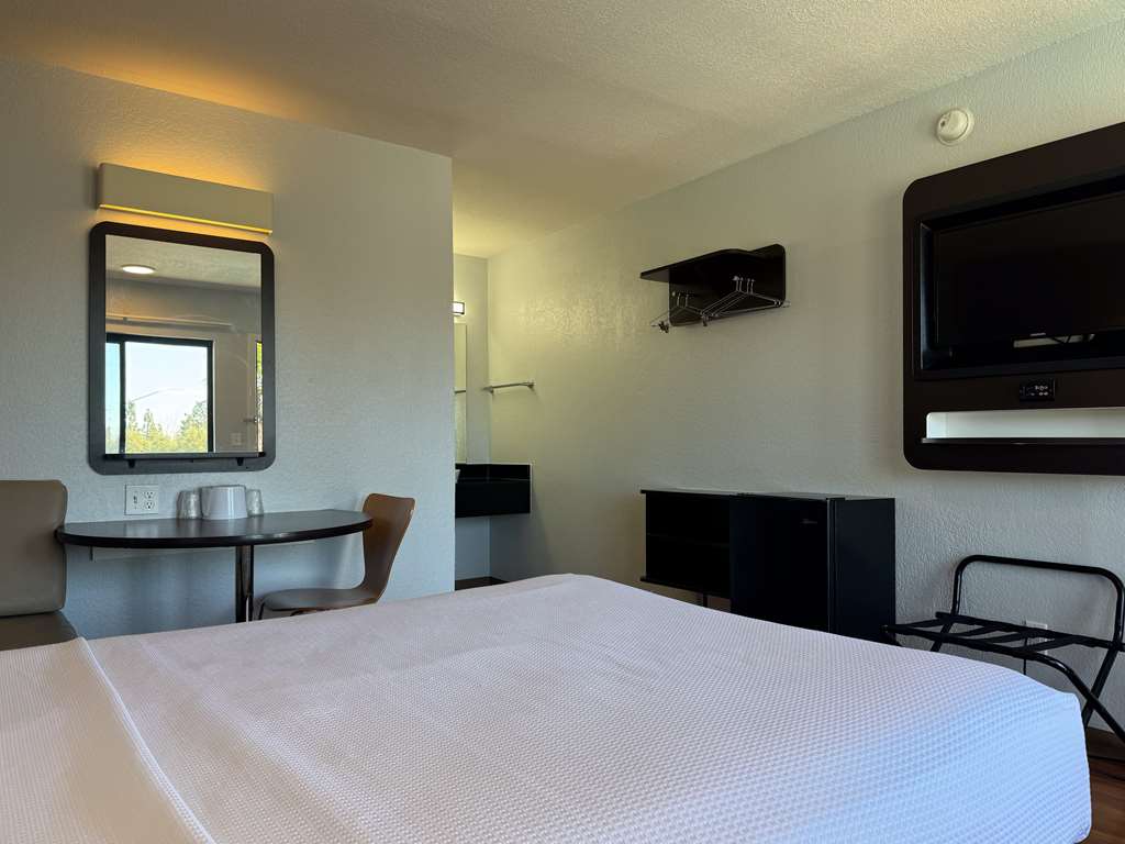 Motel 6 Simi Valley CA - photo 11