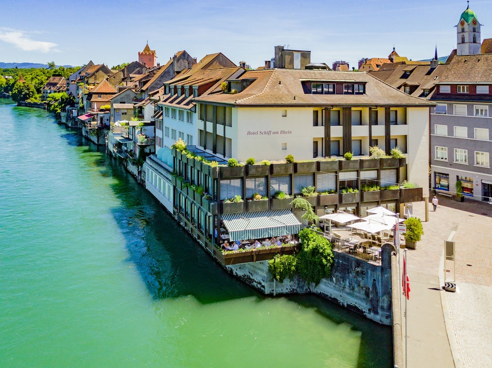 Schiff am Rhein — hotel in Rheinfelden