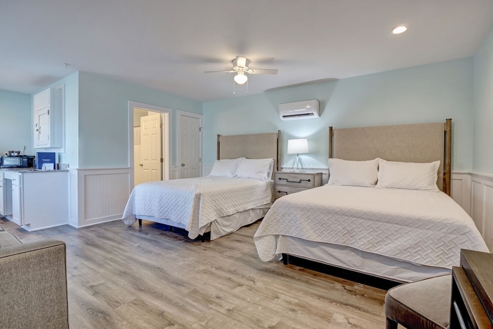 Loggerhead Inn and Suites - photo 11