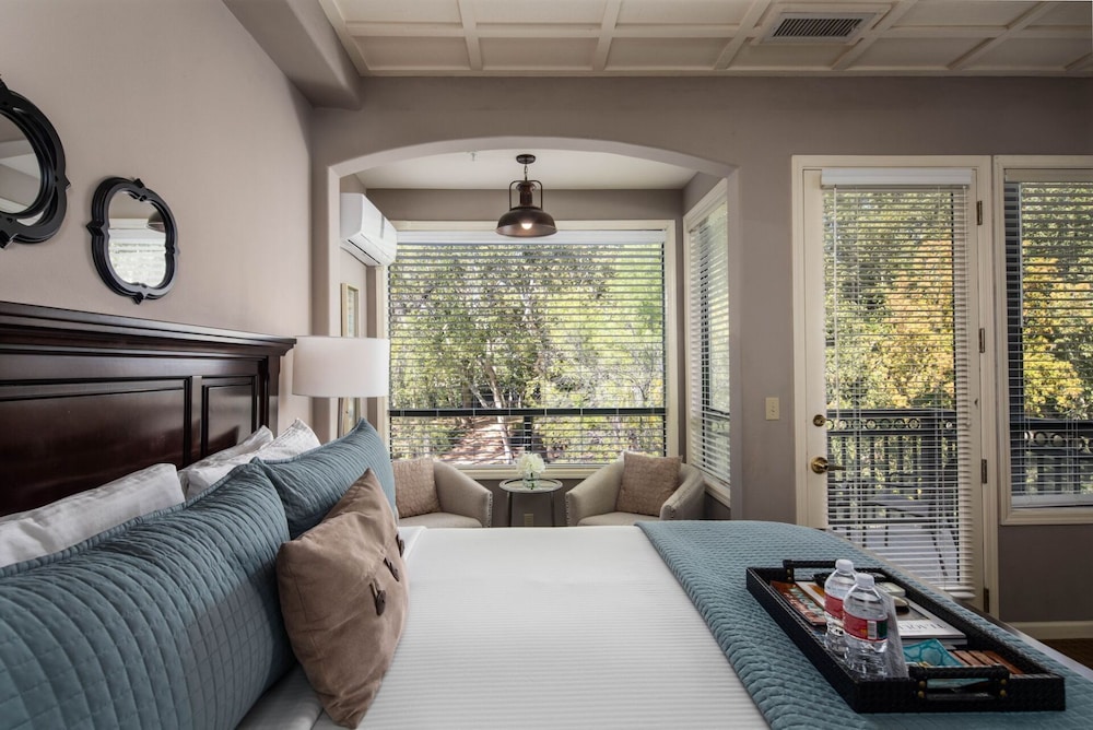 The Inn Above Oak Creek - photo 20