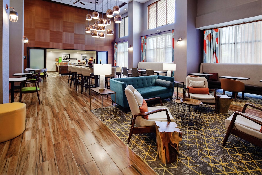 Hampton Inn & Suites Chino Hills - photo 2