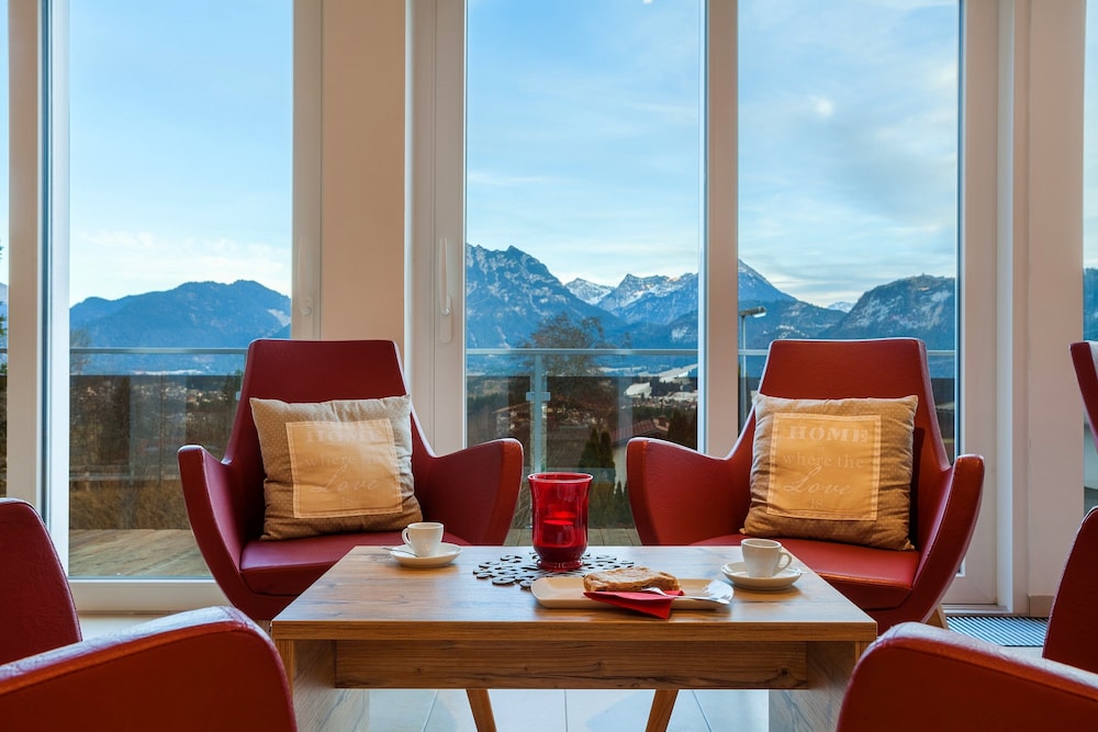 Panoramahotel Talhof — 4-Star Luxury Hotel in Lechaschau, Austria