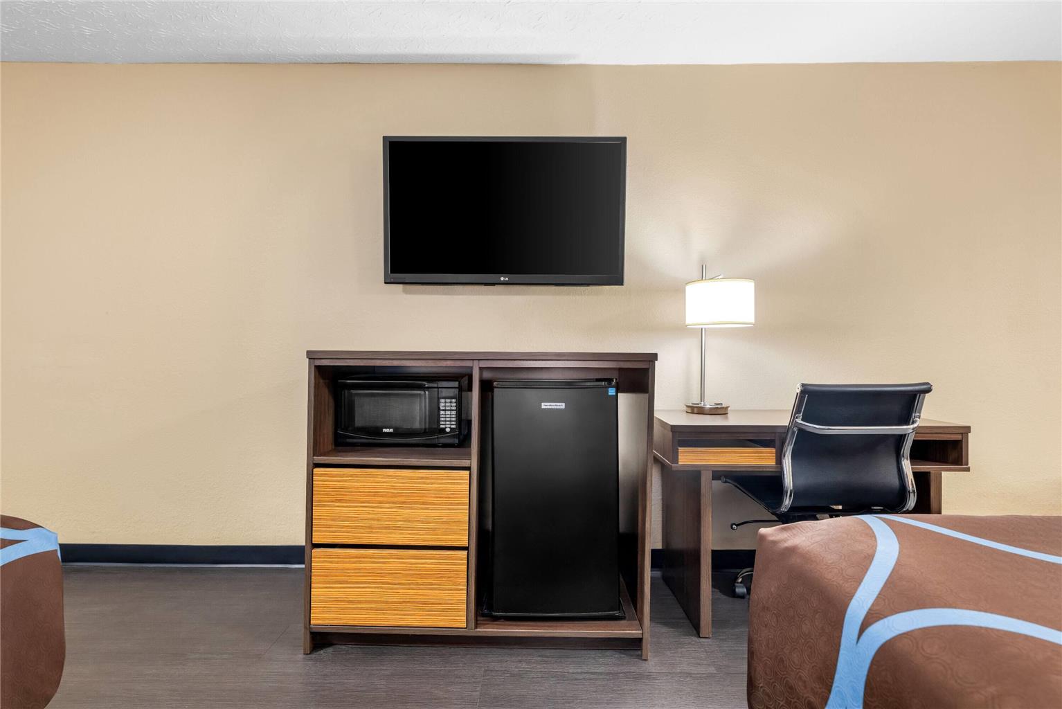 Super 8 by Wyndham Gadsden AL - photo 30