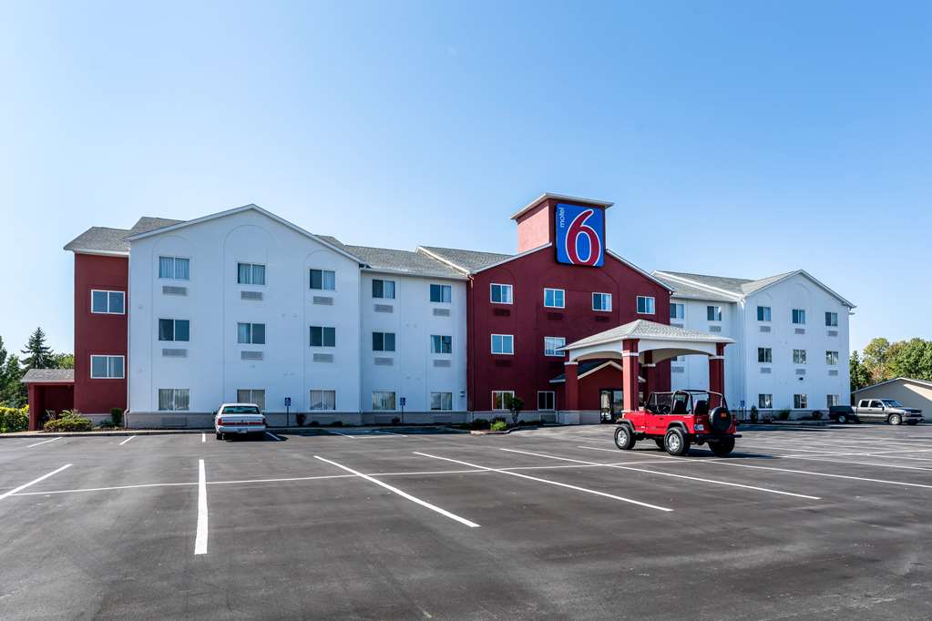 Motel 6 Indianapolis IN Southport - featured photo