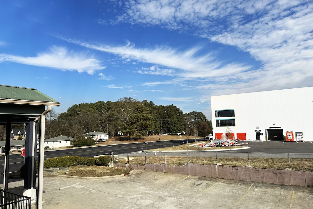 Garden Inn & Suites Georgia - photo 3