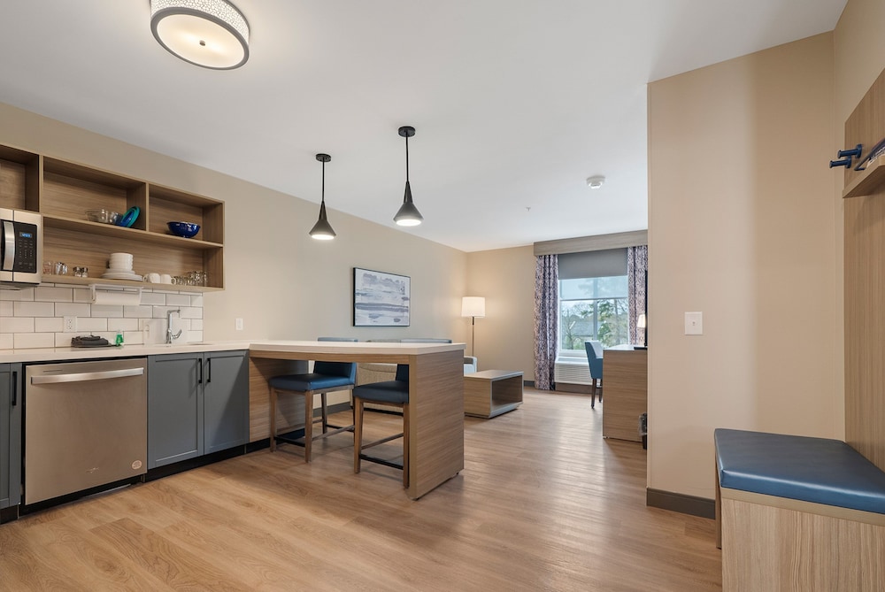 Candlewood Suites Perry National Fairground Area by IHG - photo 4