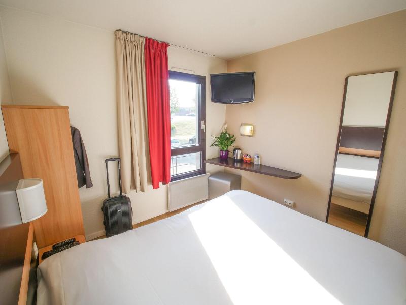 Hôtel Inn Design & Restaurant Chartres in Chartres, France