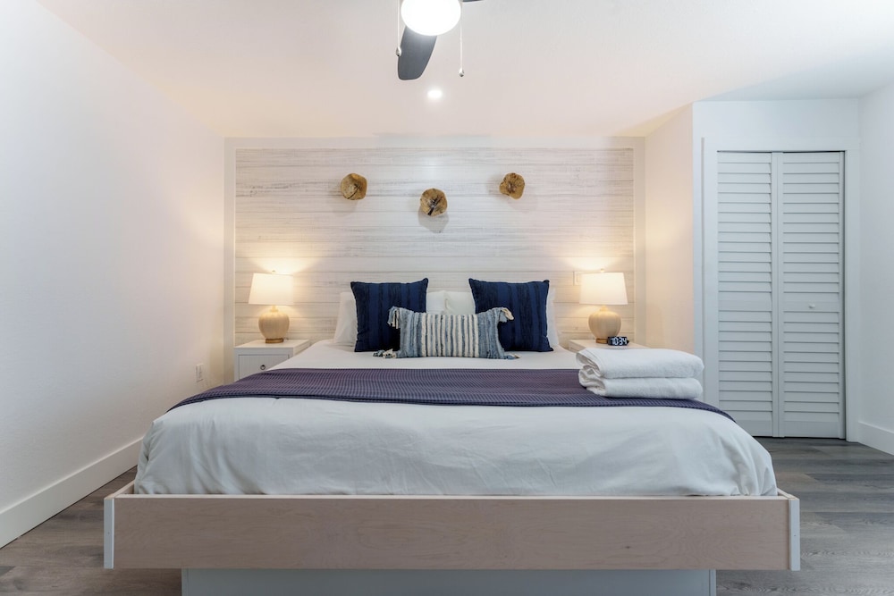 Siesta Key Beach Resort and Suites - photo 7