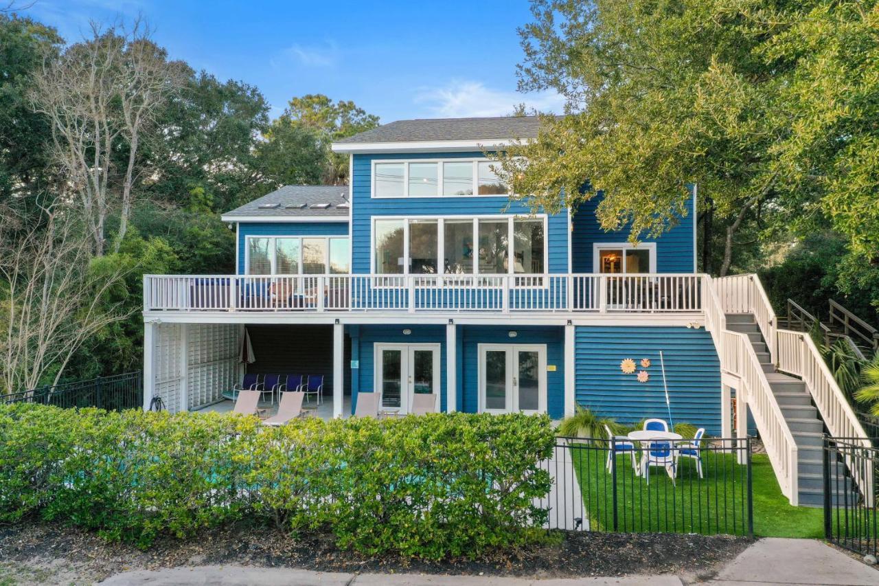 5 Edgewater Aly in Isle Of Palms, United States