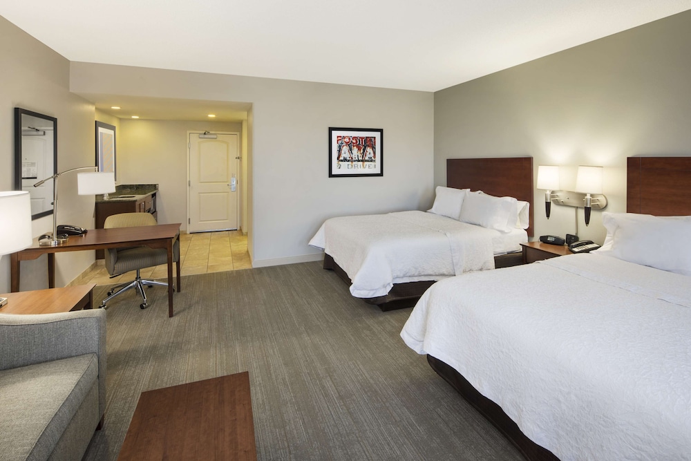 Hampton Inn & Suites Little Rock Downtown - photo 14