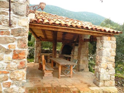 Lavender Cottage Two Bedroom Holiday Cottage with Terrace — 4-Star Luxury Hotel in Trpanj, Croatia