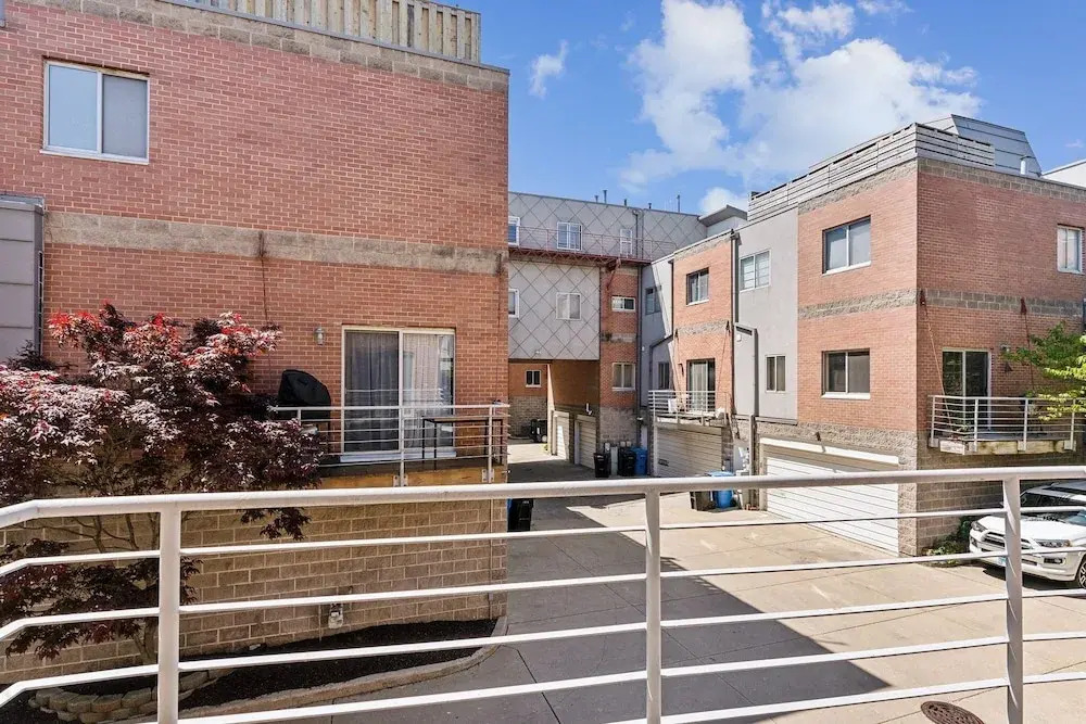 Family Friendly South Loop Escape by RedAwning - featured photo