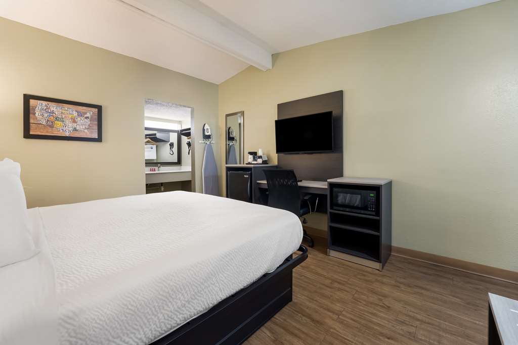SureStay Hotel by Best Western Columbus Downtown - photo 20