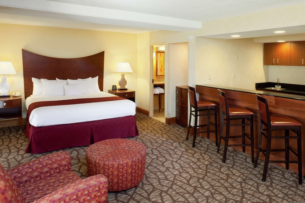 DoubleTree by Hilton Murfreesboro - photo 20