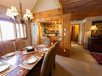 Charming Snowberry Villa