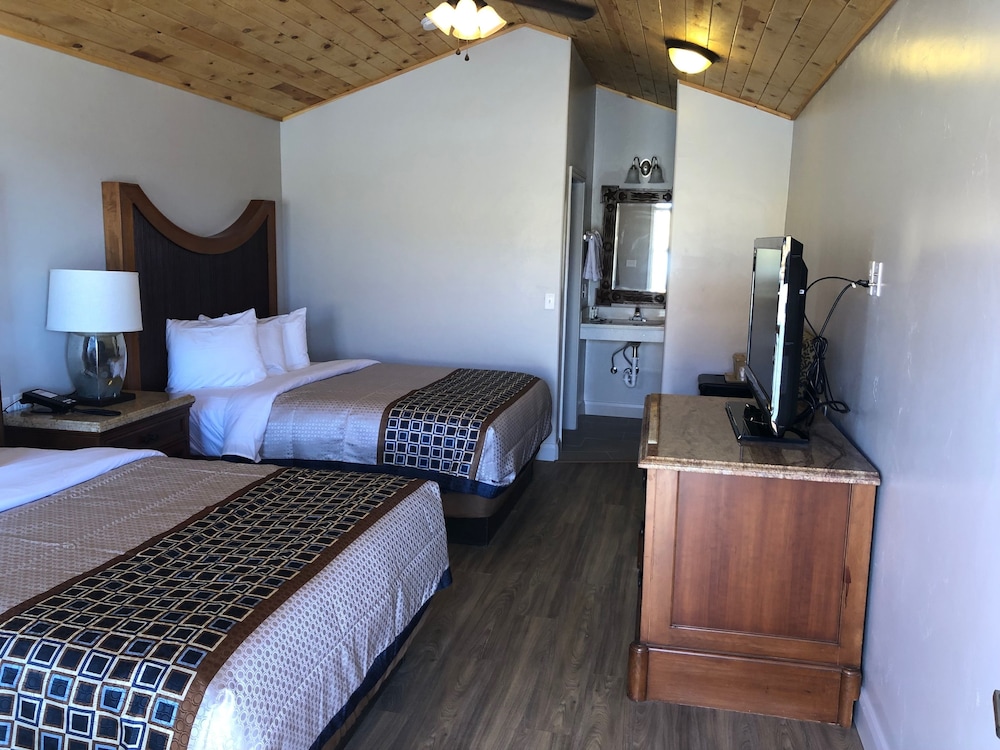 Red Canyon Cabins - photo 6