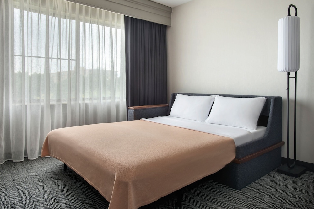 Courtyard by Marriott Philadelphia Plymouth Meeting - photo 6