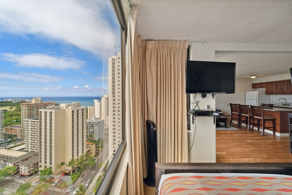 Tower 1 Suite 2705 Qqs - photo 26