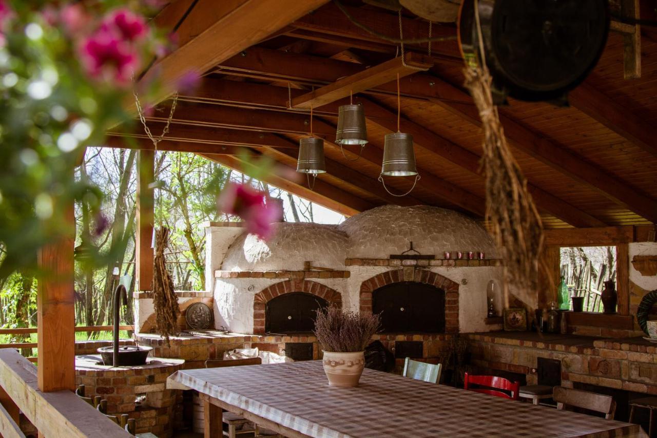 Tornácos Tanya Vendégház és Gasztroporta in Kiskunmajsa, Hungary