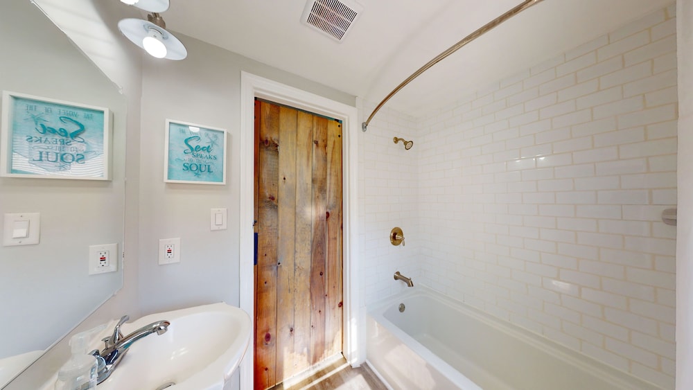 Coastal Estate - photo 38