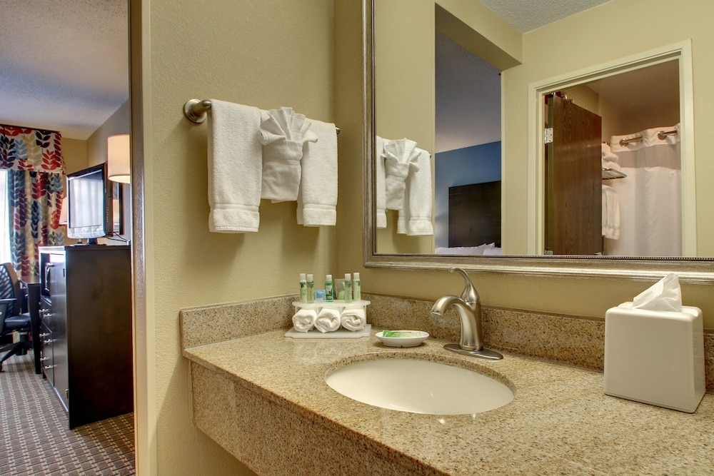 Holiday Inn Express Fort Campbell Oak Grove by IHG - photo 11