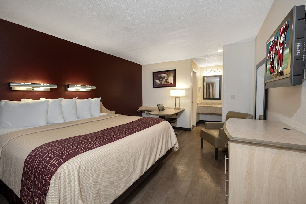 Red Roof Inn Indianapolis Greenwood - photo 22