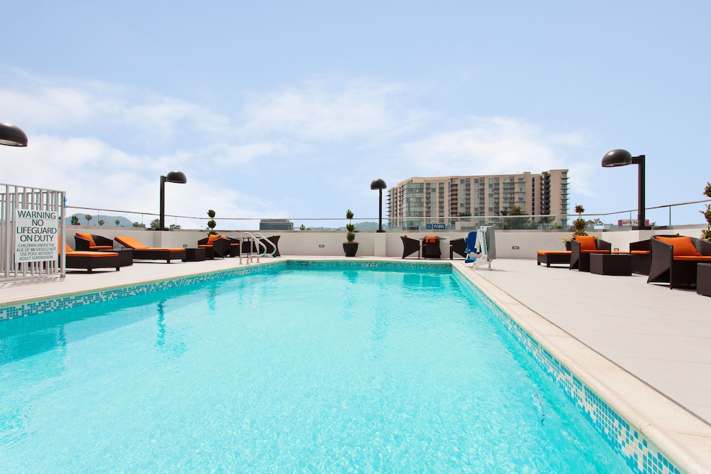 Hampton Inn by Hilton North Hollywood - photo 6
