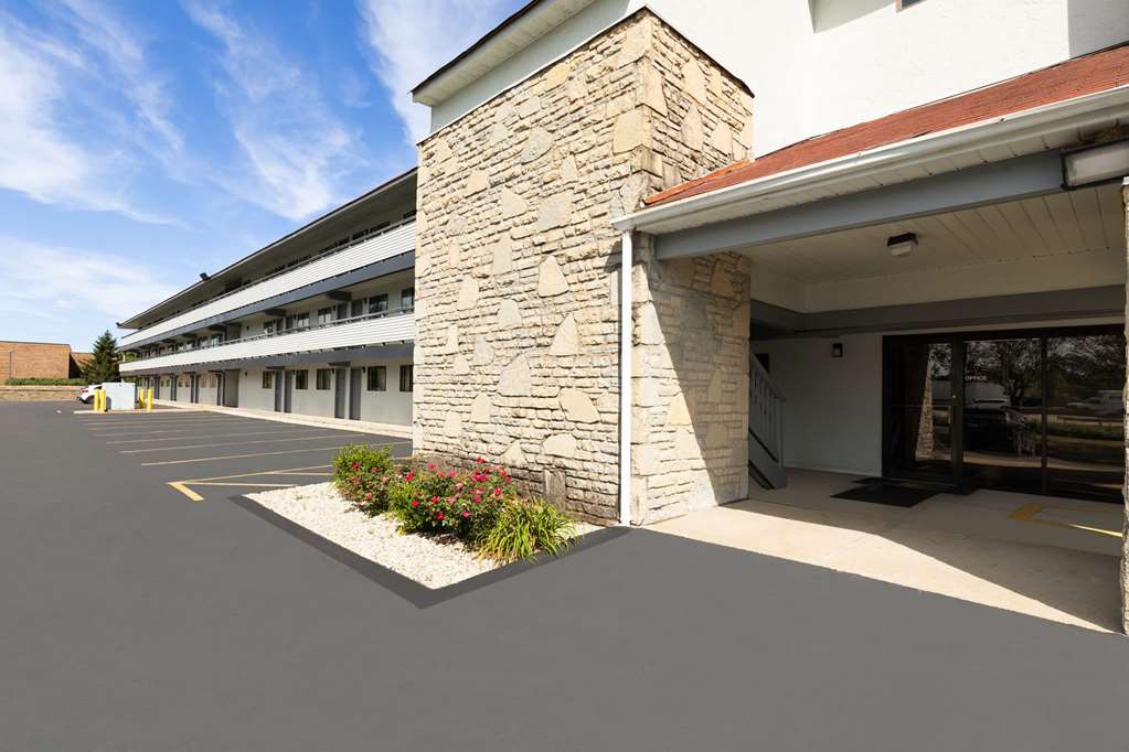 Super 8 by Wyndham Fort Mitchell Cincinnati Area - photo 3