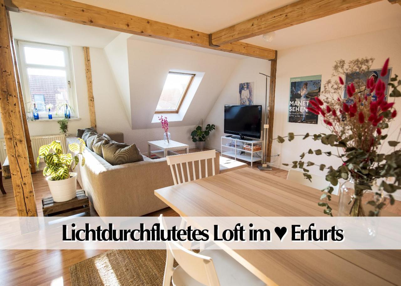 Helle 80m2 Maisonette FEWO mit tollem Balkon ins Grüne Kingsize Bett Smart TV Nur ein kurzer Spaziergang in die Altstadt und zum Domplatz Kostenlose Parkplätze in den umliegenden Straßen Ausgewählte Empfehlungen für Erfurt inklusive — 4-Star Luxury Hotel in Erfurt, Germany
