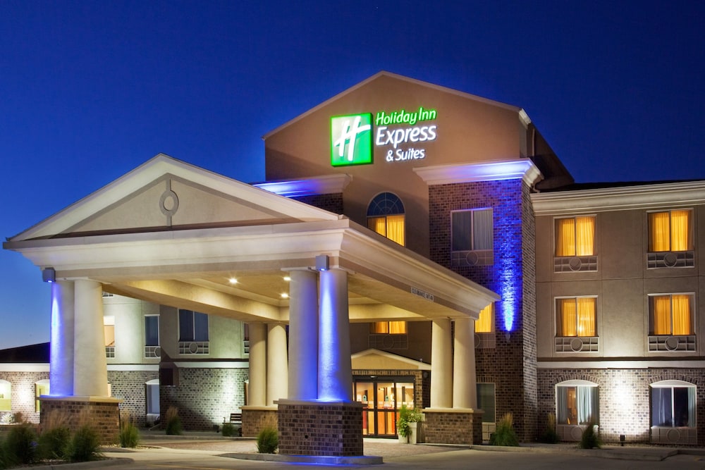 Holiday Inn Express & Suites Sioux Center an IHG Hotel - featured photo