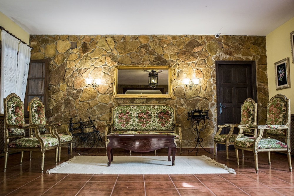 Hospedium Hotel Val de Pinares — hotel in Bogarra