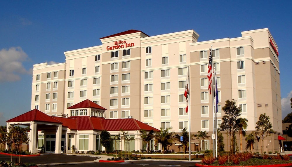 Hilton Garden Inn Oxnard Camarillo - photo 64