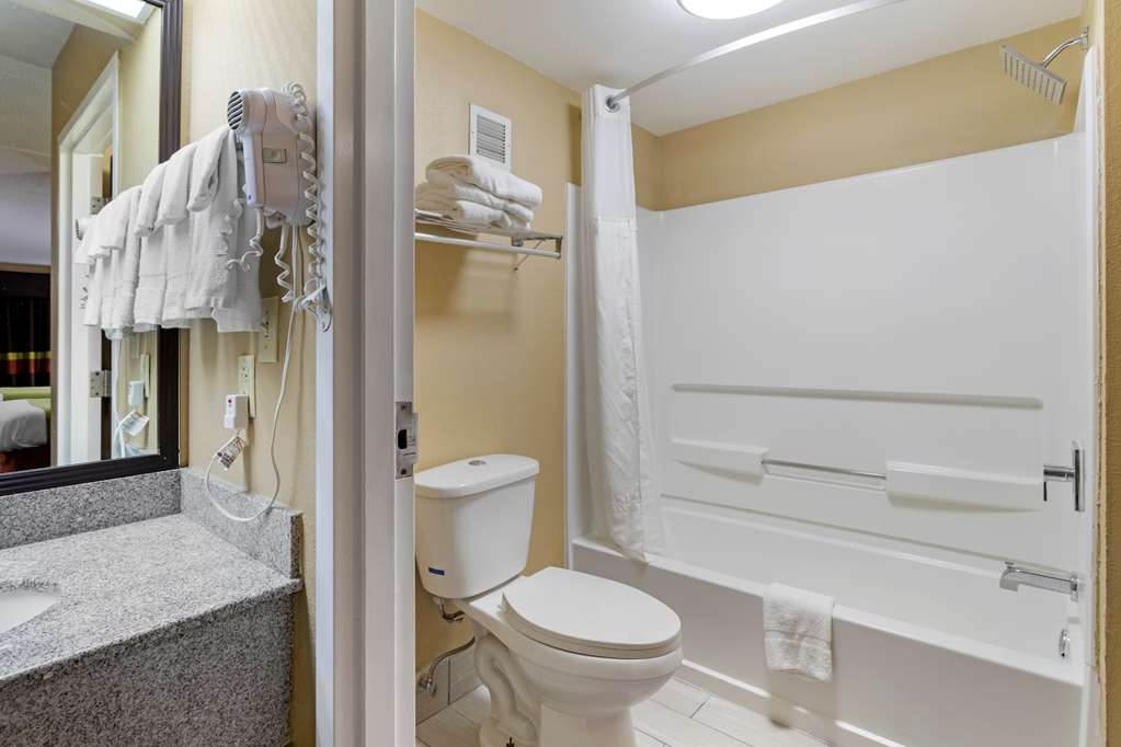 SureStay Hotel by Best Western Lenoir City - photo 31