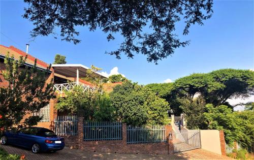 Sunset on Silver Luxury oasis Entire home Jhb — 4-Star Luxury Hotel in Roodepoort, South Africa