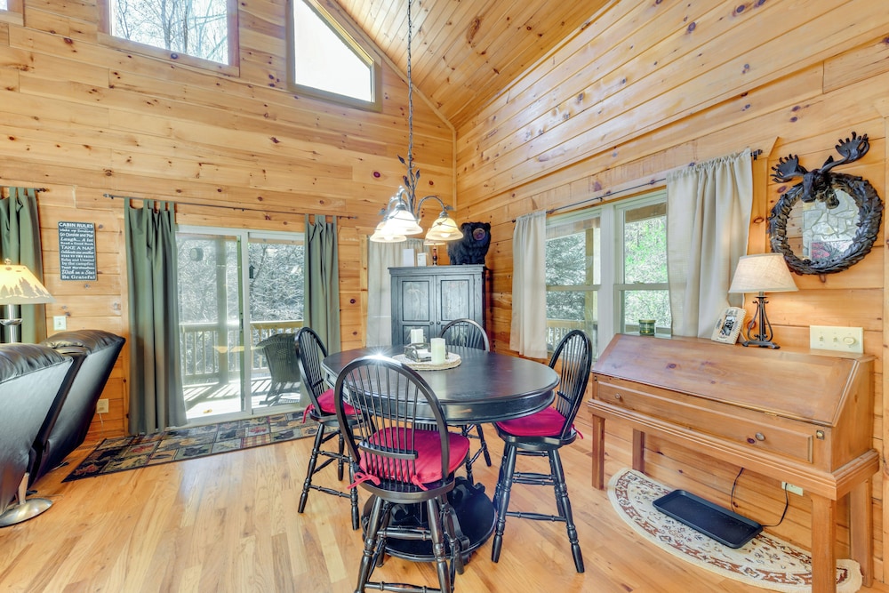 Rustic Cabin on Hemphill Creek w Fire Pit & Grill - photo 7