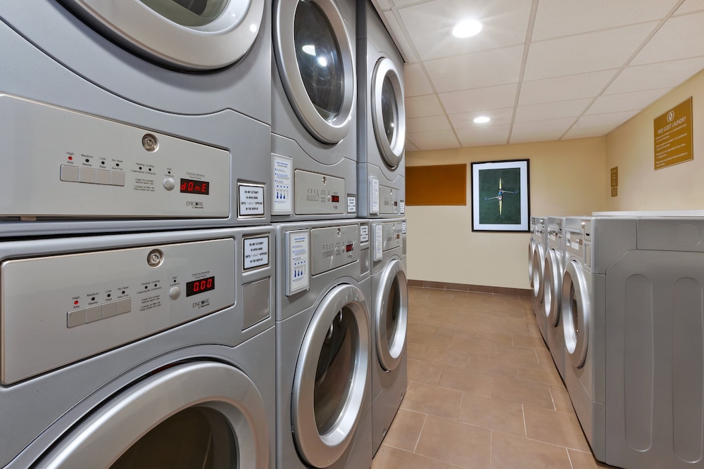 Candlewood Suites Huntersville by IHG - photo 31