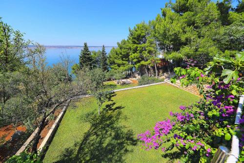 Steinhaus Mirko in Starigrad, Croatia