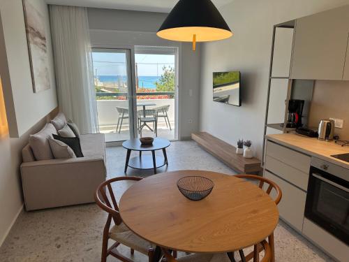 Liofoto Plus Sea View Aprt — 4-Star Luxury Hotel in Stalis, Greece