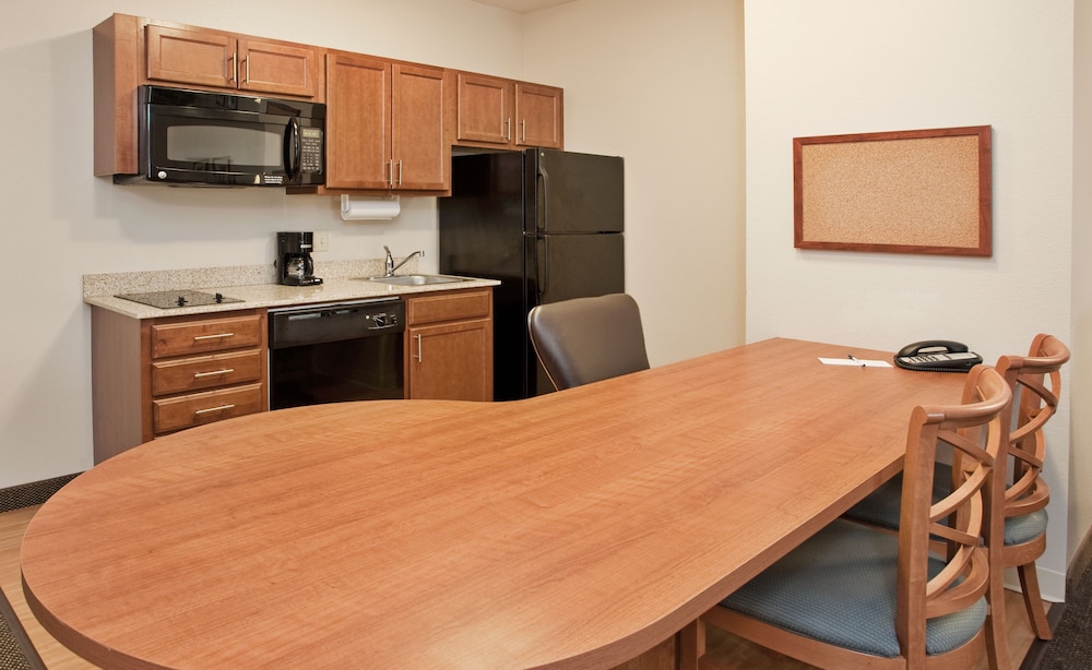 Candlewood Suites Northeast Kansas City by IHG - photo 29