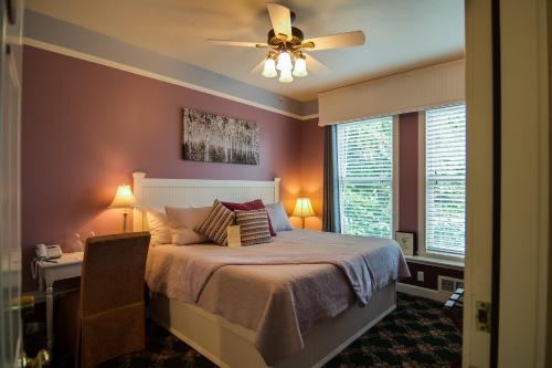 Campbell House Inn - photo 39